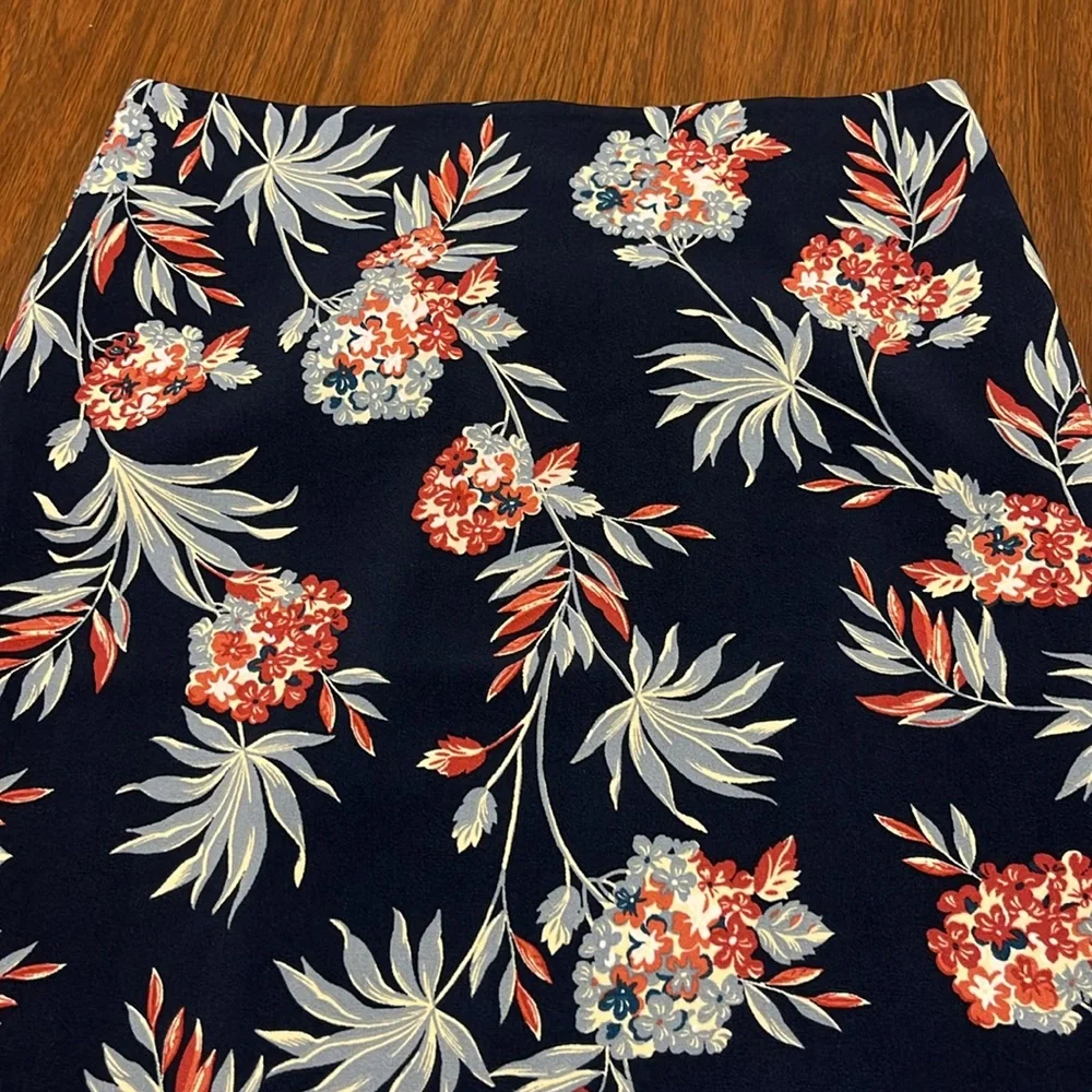 Ann Taylor factory skirt, size‎ 6, NWT